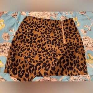 Hem & Thread Leopard Skort